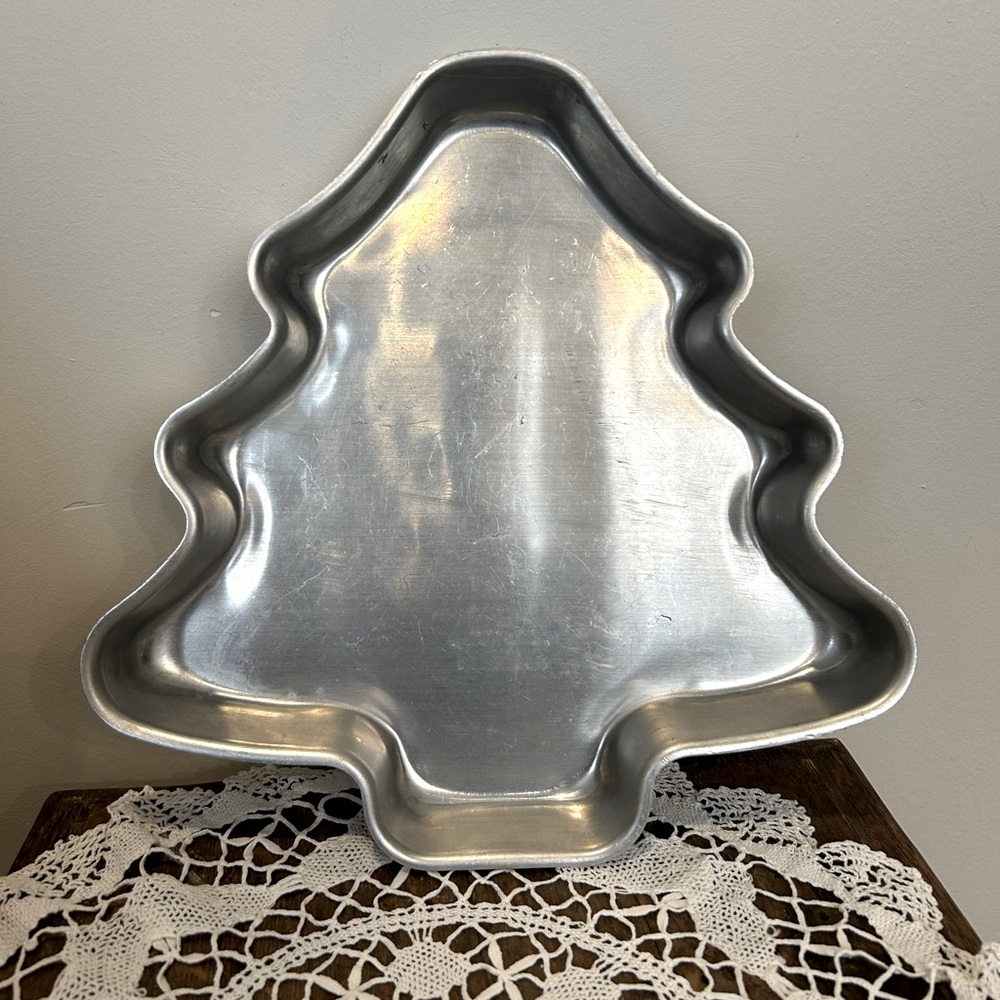 Mirro Tree Cake Pan Made in USA